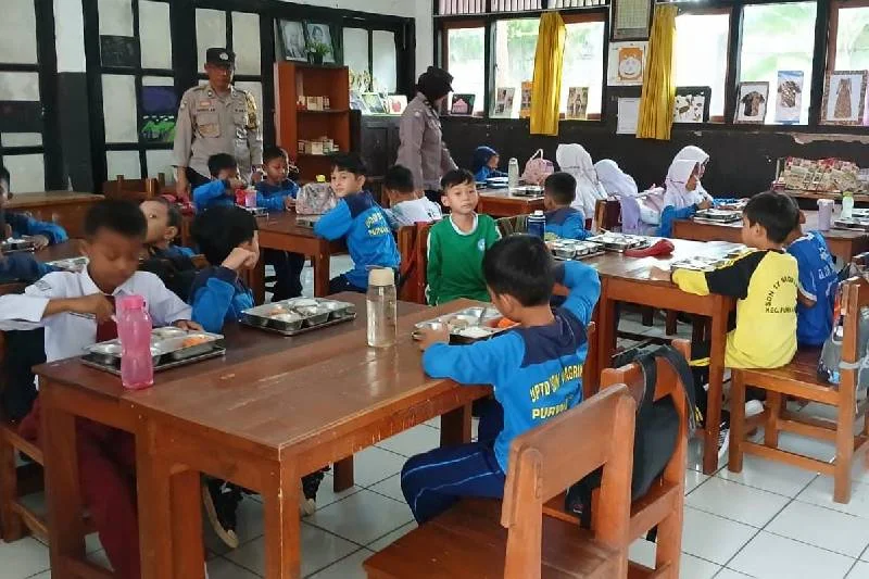 Program Makan Bergizi Gratis Bantu Tingkatkan Kecerdasan Anak Bangsa