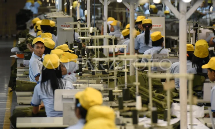 Presiden Prabowo Tingkatkan Kesejahteraan Buruh, Hadirkan Perlindungan Bagi Kelompok Pekerja