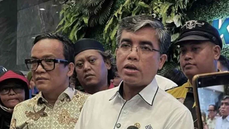 Ekonom Apresiasi Pemerintah Dukung Penghapusan Sistem Outsourcing untuk Buruh