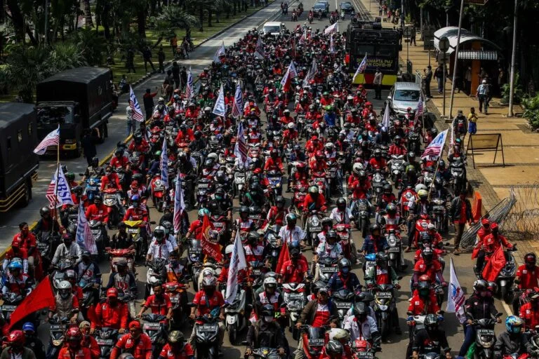 Akhiri Era Ketidakpastian: Penghapusan Outsourcing sebagai Jalan Menuju Kesejahteraan Pekerja