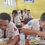 Tokoh Masyarakat Papua, Esau Tegai Dukung Program MBG untuk Ciptakan Generasi yang Kuat