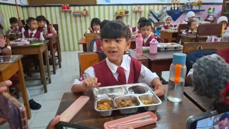 Program MBG Dorong Pertumbuhan UMKM dan Ciptakan Lapangan Kerja