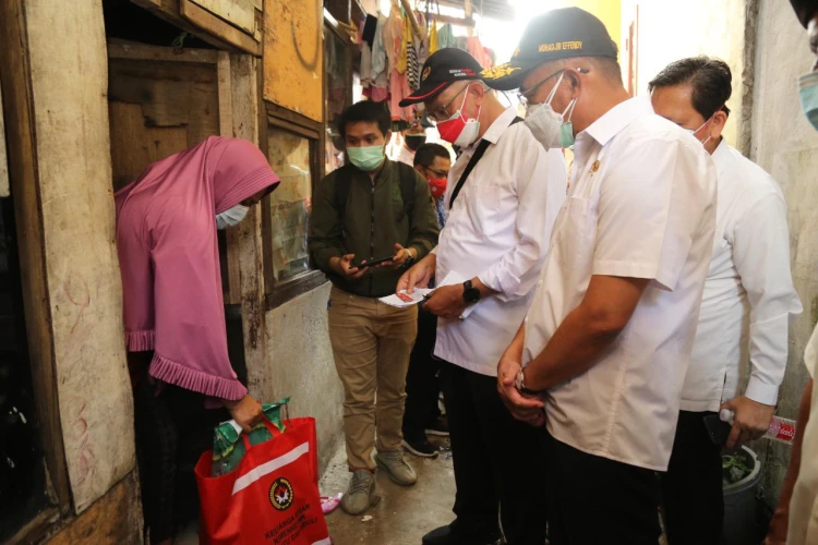 Pemerintah Berikan Bansos untuk Perkuat Ekonomi Yang Lebih Merata