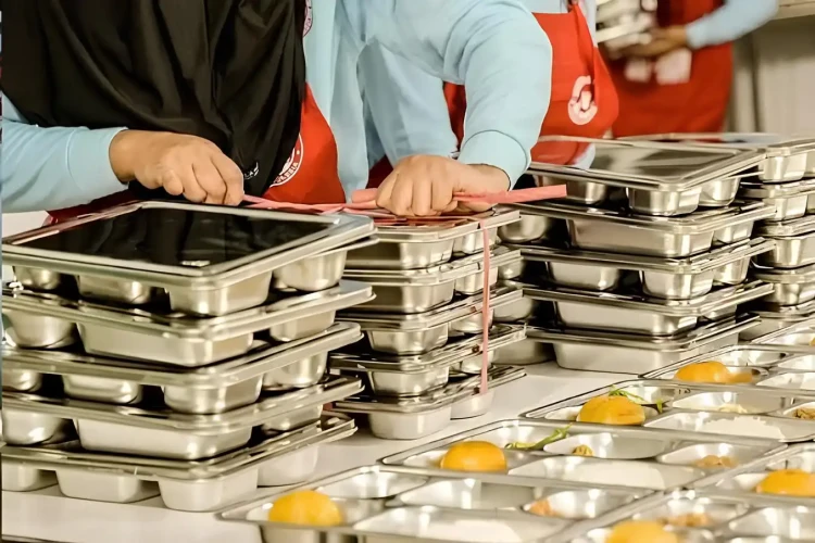 Pemerintah Pastikan Program Makan Bergizi Tetap Berjalan Saat Libur Sekolah