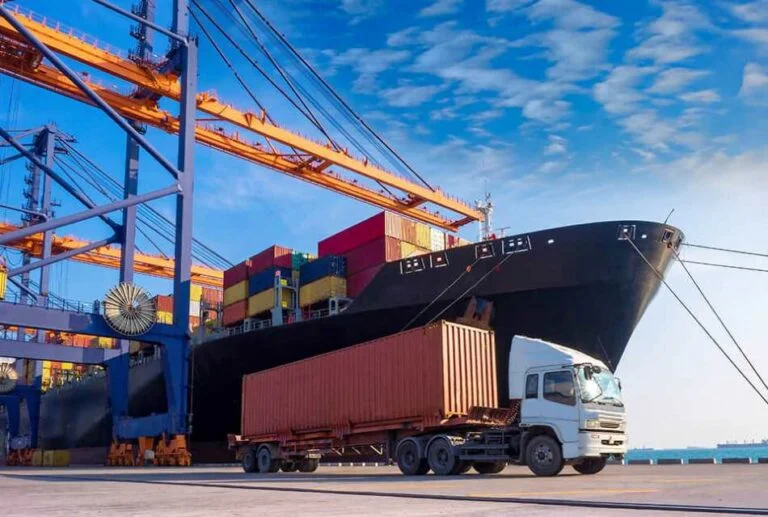 Pemerintah Dorong Deregulasi Impor untuk Perkuat Industri Nasional