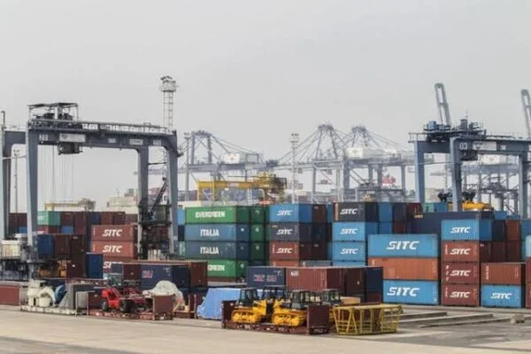 Analis Nilai Kesepakatan Tarif Impor Trump Jadi 19 Persen Sudah Adil