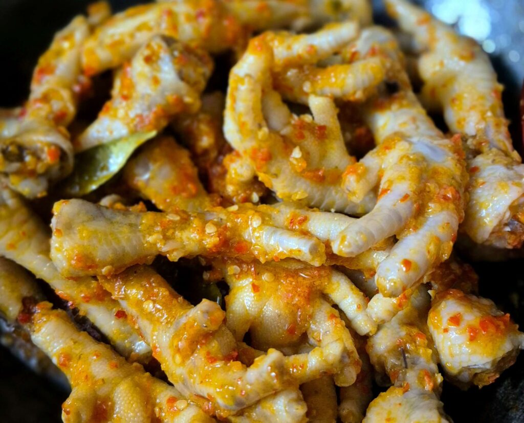 Ceker Mercon, Kudapan Pedas Yang Membakar Lidah