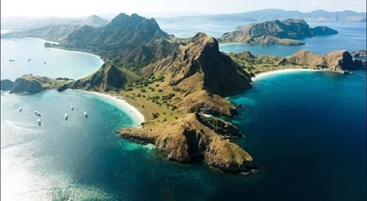 Pulau Padar Aman: Ekowisata yang Berpihak pada Konservasi dan Warga