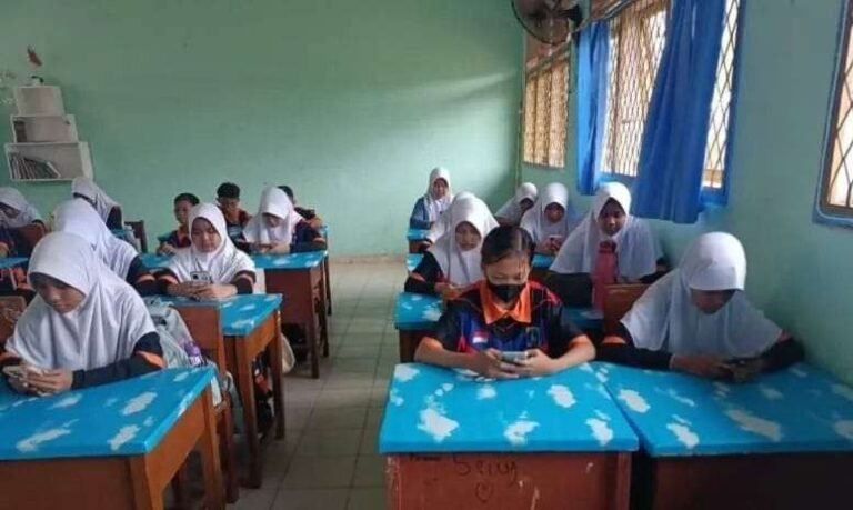 Sekolah Rakyat Jawab Penantian Jutaan Keluarga Miskin Tanah Air