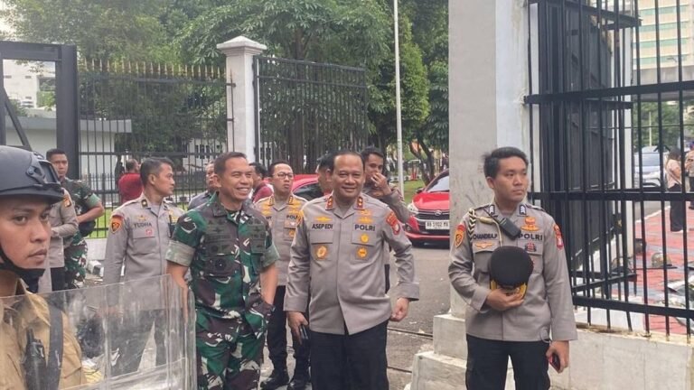 TNI Polri Solid Menjaga Kondusivitas Nasional Demi Rasa Aman Masyarakat