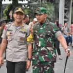 TNI Polri Bersama Masyarakat Redam Isu Negatif di Ruang Publik