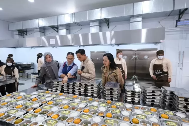 Pemerintah Luncurkan Sertifikasi Sanitasi Nasional untuk Dapur MBG