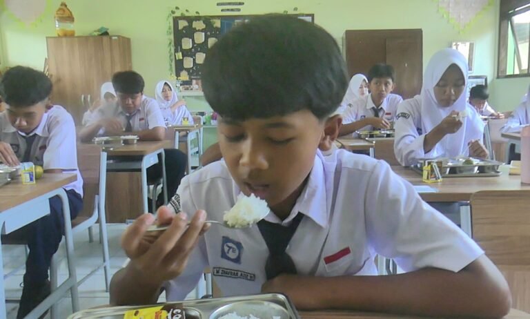 Program Makan Bergizi Gratis, Bukti Nyata Kepedulian Pemerintah pada Masa Depan Pemuda Indonesia