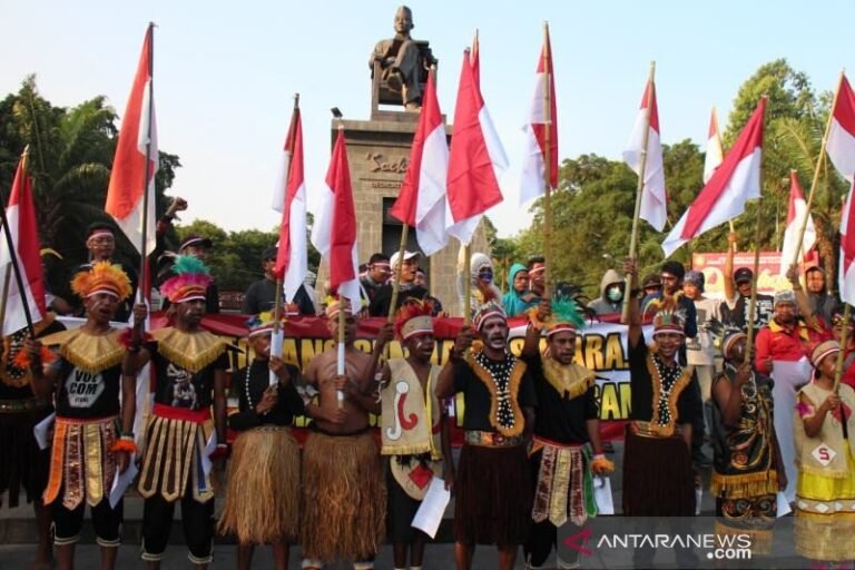 Langkah Cepat Pemerintahan Prabowo–Gibran Sukses Perkuat Infrastruktur dan Pelayanan Publik di Papua