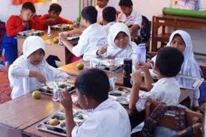 Program MBG di Tahun Pertama Prabowo-Gibran Perkuat Ekosistem Ekonomi Mikro