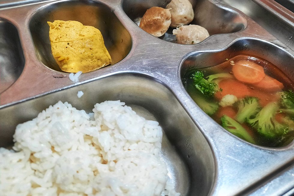 Pemerintah Terapkan Sertifikasi Ketat Pastikan Kualitas MBG