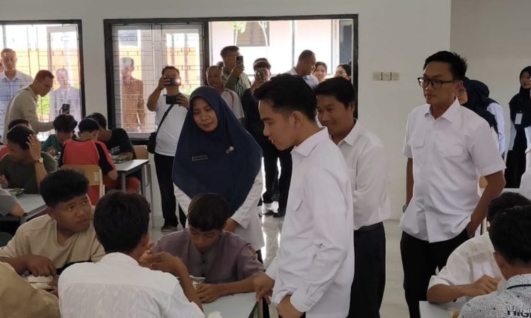 Pemerintah Lakukan Upaya Pengentasan Kemiskinan Terpadu Melalui Program Sekolah Rakyat