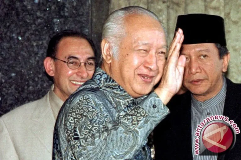 Soeharto Layak Jadi Pahlawan Nasional, Hari Pahlawan Jadi Momentum Persatuan Bangsa