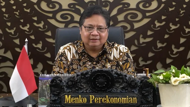 Program Hilirisasi Strategi Pemerintah Keluar dari ‘Middle-Income Trap