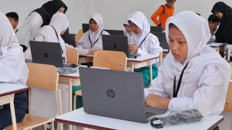 Pemerintah Terus Evaluasi dan Lengkapi Perangkat Sekolah Rakyat Seluruh Indonesia