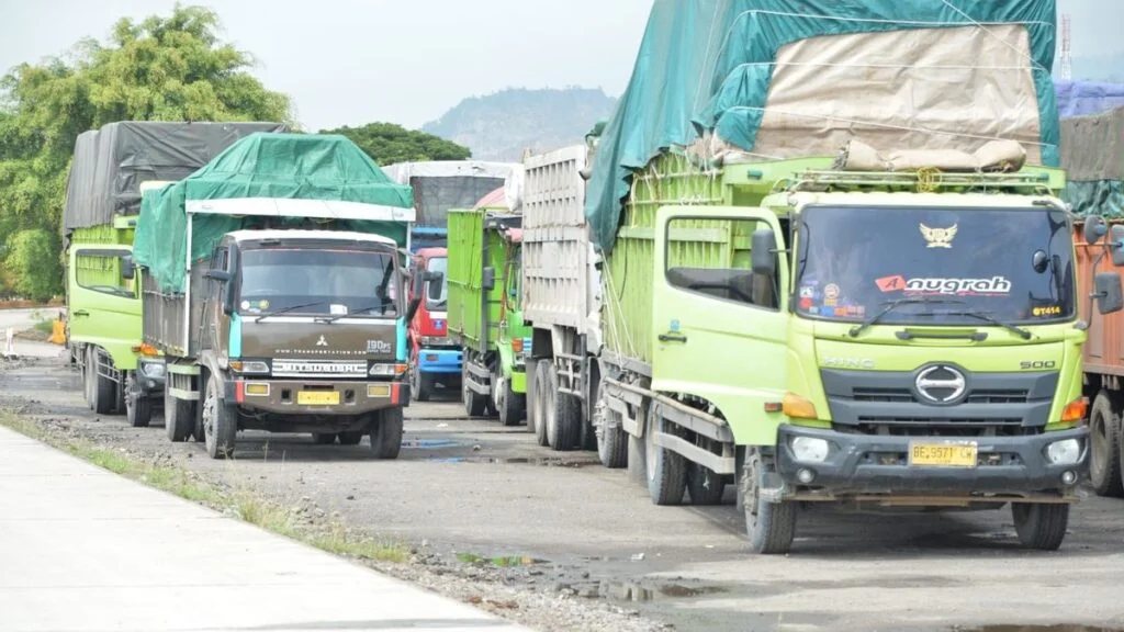 Pemerintah Lanjutkan Pembatasan Angkutan Barang di Tol untuk Libur Tahun Baru