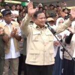 Prabowo Kunjungi Posko Pengungsian Bencana Sumatera Demi Pastikan Layanan Dasar Terpenuhi