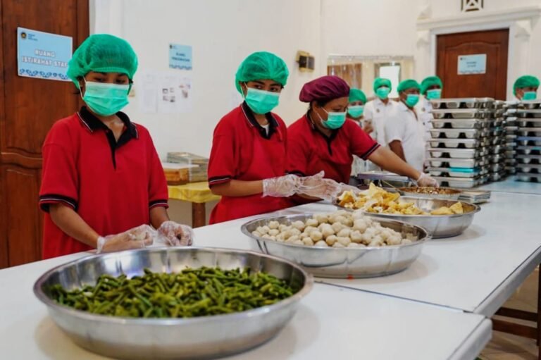 Evaluasi MBG sebagai Kunci Keberlanjutan Kebijakan Gizi Nasional