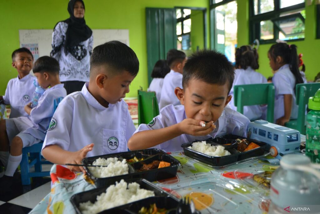 Efisiensi MBG: Menjaga Manfaat, Menguatkan Fiskal
