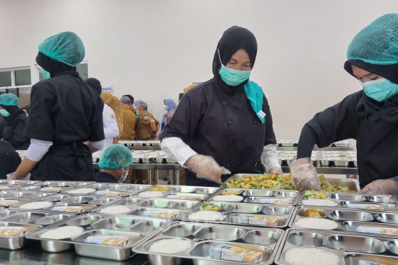 Higienitas Diperketat, Distribusi MBG Dilarang Gunakan Kantong Plastik Sederhana