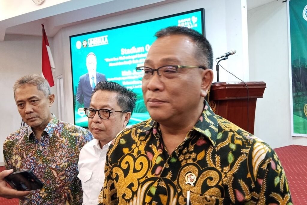 Lindungi Pesisir dari Ancaman Abrasi, KLH Segera Tanam Mangrove Seluas 200 Hektare