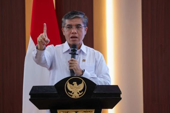 Sinergi Pusat-Daerah Perkuat Perlindungan Pekerja dari Risiko PHK